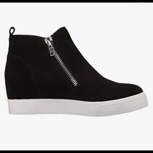 Steve Madden black wedgie sneaker